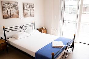 Thanasis Place Hostel