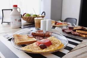 Thanasis Place Hostel