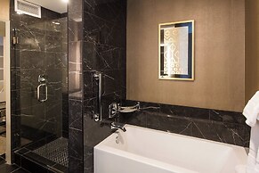 The Warrior Hotel, Autograph Collection