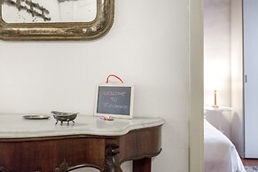 Sant'Ambrogio Five Senses