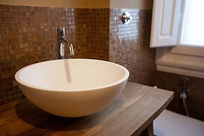 Sant'Ambrogio Five Senses