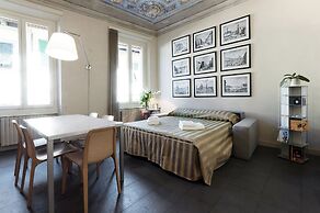 Pilastri Five Senses