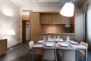 Pilastri Five Senses