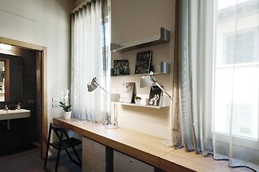 Pilastri Five Senses