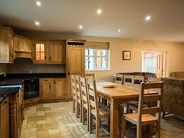 The Gatehouse at Mullans Bay