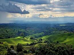 Three House Hostel Boutique