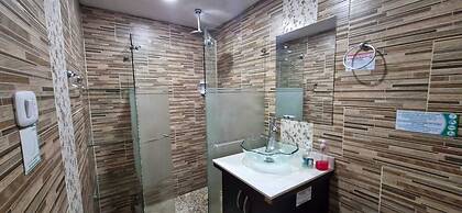 Three House Hostel Boutique