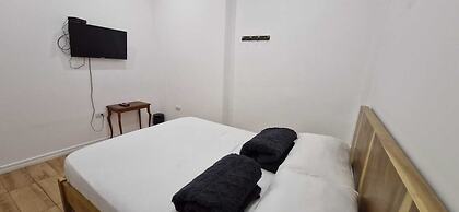 Three House Hostel Boutique