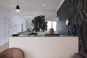 Three House Hostel Boutique