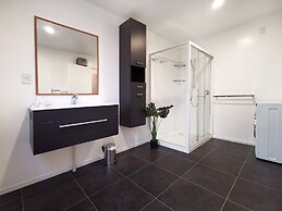 Mountain, lake, sun and this sensational home