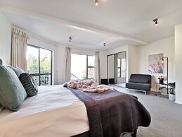 Mountain, lake, sun and this beautiful home