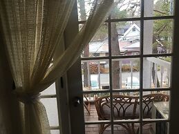 Petit Hotel and Restaurant Air Mail