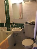 Petit Hotel and Restaurant Air Mail