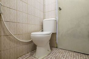 SPOT ON 1896 Hotel Mahkota Pantai