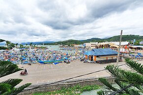 SPOT ON 1896 Hotel Mahkota Pantai