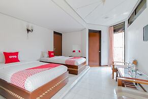 OYO 1996 Koneng Hotel