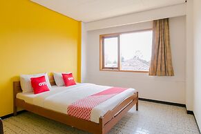 OYO 1996 Koneng Hotel