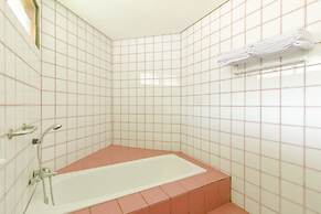 OYO 1996 Koneng Hotel