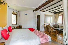 OYO 1996 Koneng Hotel