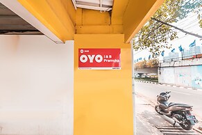 Super OYO 1868 J&b Room Pramuka