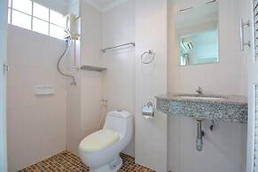 Super OYO 498 Ladawan Villa