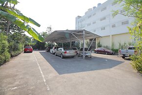 Super OYO 498 Ladawan Villa