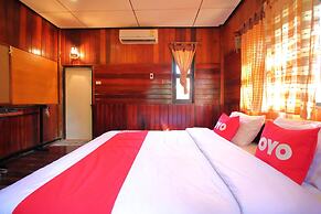 OYO 476 Ban Rimnam Resort
