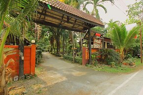 OYO 476 Ban Rimnam Resort