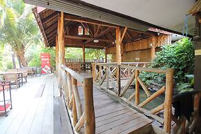 OYO 476 Ban Rimnam Resort