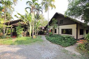 OYO 476 Ban Rimnam Resort