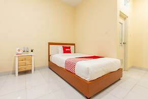 Hotel O Yogyakarta near Universitas Gadjah Mada formerly Sellinas Gues