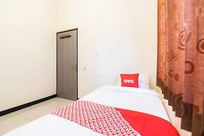 OYO 1956 Kana Family Residence