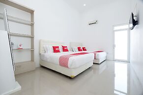 Capital O 1888 Griya RW Family Guest House