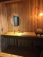 Hinui Hitohi Yasudatei