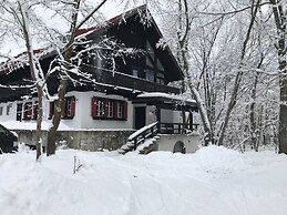 House of Finn Juhl Hotel Hakuba