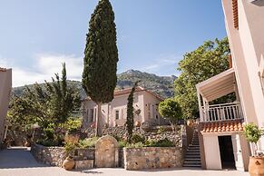 Avdou Retreat Collection