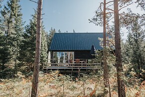 Mavens Kustnära Stugor