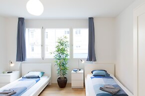 ZH Kreuzplatz I - Hitrental Apartment