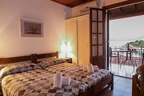 Villa Perris Studios