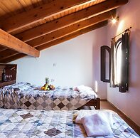 Villa Perris Studios