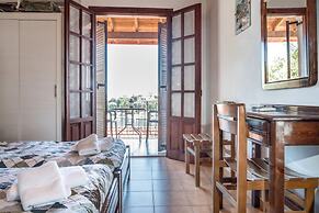 Villa Perris Studios