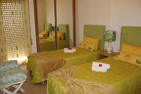 4E Praia Mar by Casas & Papéis