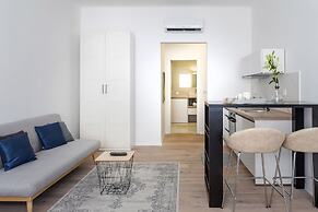 Flower Square Studio - Heart of the City Center