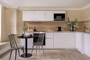Royal Garden Apartments New Town