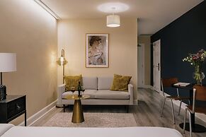 Royal Garden Apartments New Town