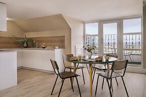 Royal Garden Apartments New Town