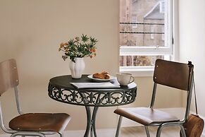 Sonder by Marriott Bonvoy Royal Garden Apartments New town