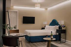 Royal Garden Apartments New Town