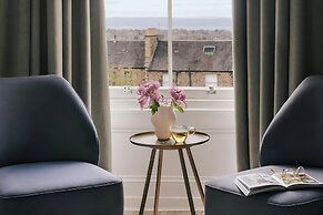 Sonder by Marriott Bonvoy Royal Garden Apartments New town