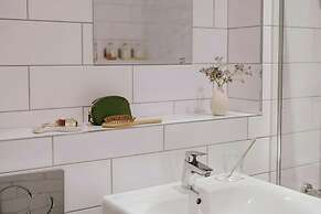 Sonder by Marriott Bonvoy Royal Garden Apartments New town